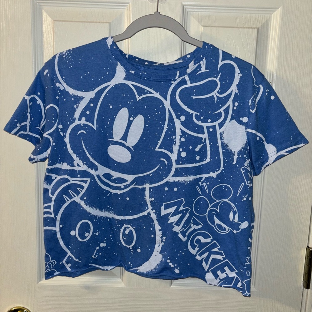 DISNEY Mickey Mouse Short Sleeve Crop Top Size M Never Worn